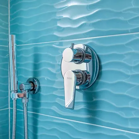 Prada & Bocconi - Cozy Studio, Fast Wifi, Tram Lägenhet Milano