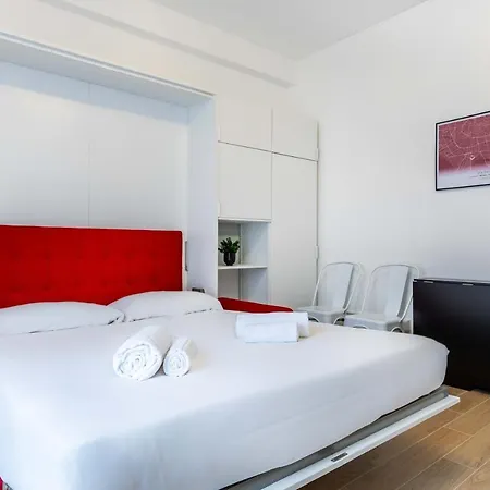 Prada & Bocconi - Cozy Studio, Fast Wifi, Tram Appartement Milan