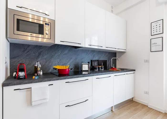Prada & Bocconi - Cozy Studio, Fast Wifi, Tram Apartment *